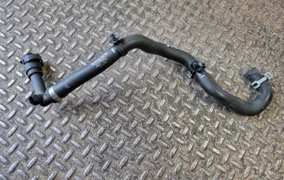 Volvo XC60 Engine coolant pipe/hose 31338301