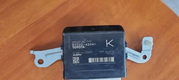 Toyota RAV 4 (XA40) Door control unit/module 8922242041