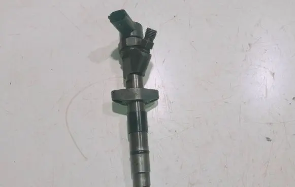 Renault Espace IV Fuel injector 0445110084 8200084534