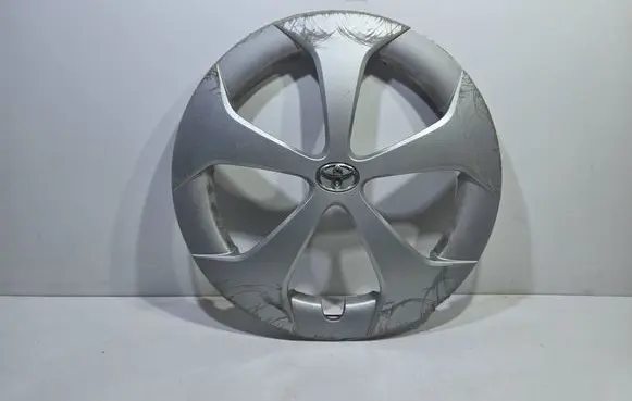 Toyota Prius (XW30) R15 wheel hub/cap/trim 4260247060