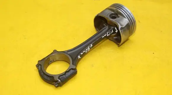 Mercedes-Benz B W245 Piston with connecting rod 083086