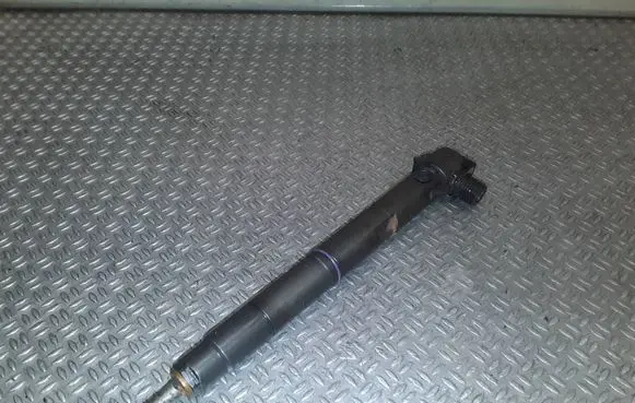 KIA Venga Fuel injector 338002A780 Embr00203d
