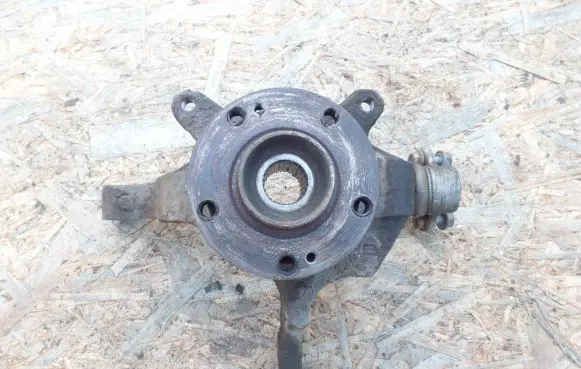 Renault Laguna II Front wheel hub spindle knuckle