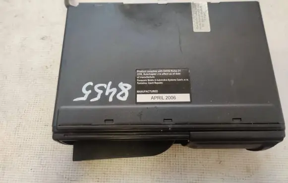 Volkswagen Transporter - Caravelle T4 CD/DVD changer 1J6035111