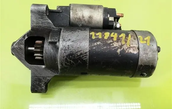 Peugeot 307 Starter motor M001T80381
