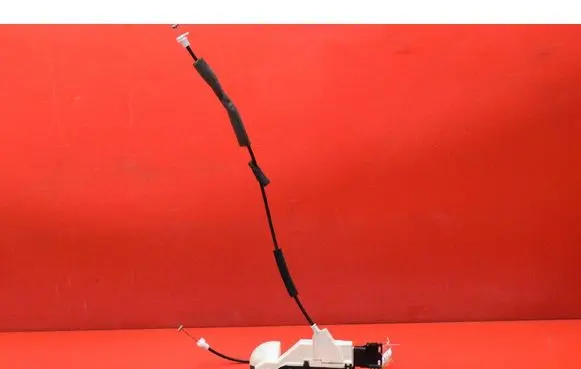 Citroen C5 Front door lock 574388