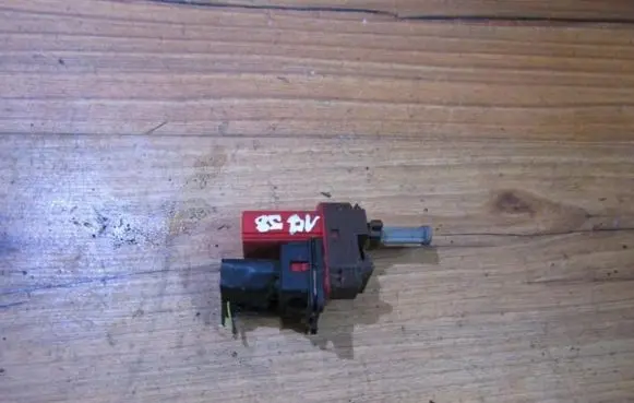 Brake pedal sensor switch