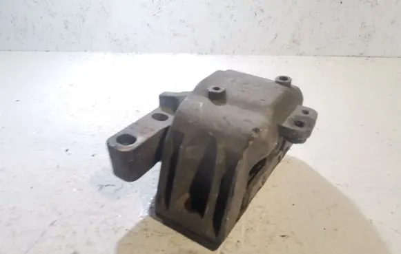 Volkswagen Golf IV Engine mount bracket 1J0199262