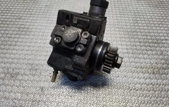 Renault Trafic III (X82) Fuel injection high pressure pump 167005114R 0445010406 4652188