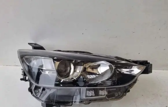 Mazda CX-3 Headlight/headlamp D10E51030