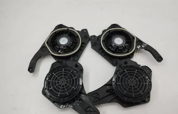 Citroen C5 Aircross Audio system kit 9813827080 9813826980