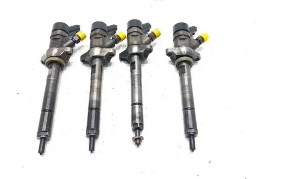 Volvo V50 Fuel injectors set 0445110259