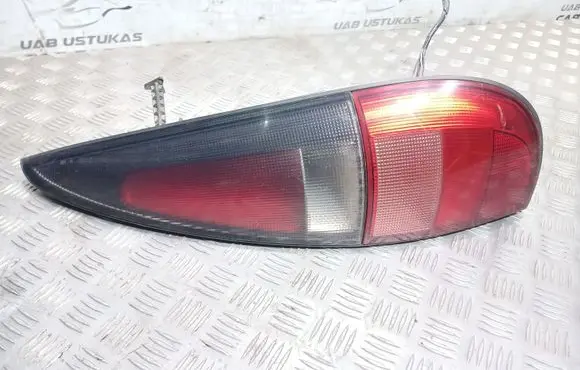 Renault Laguna I Rear/tail lights 4135