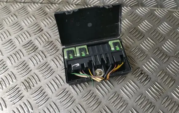 Citroen C4 I Fuse module 9632229480