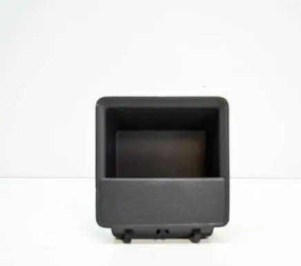 Volkswagen Jetta VI Other interior part 5C6863383