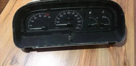Renault Laguna I Speedometer (instrument cluster) 7700844751