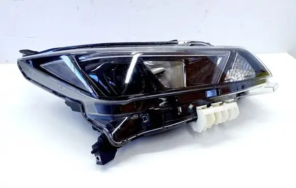 Nissan Leaf II (ZE1) Headlight/headlamp 260105SJ0A
