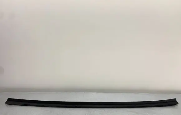 Toyota RAV 4 (XA50) Rubber seal front door (on door) 