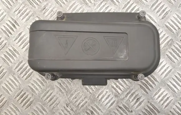 BMW 5 F10 F11 Fuse box cover 7555189 12907555189
