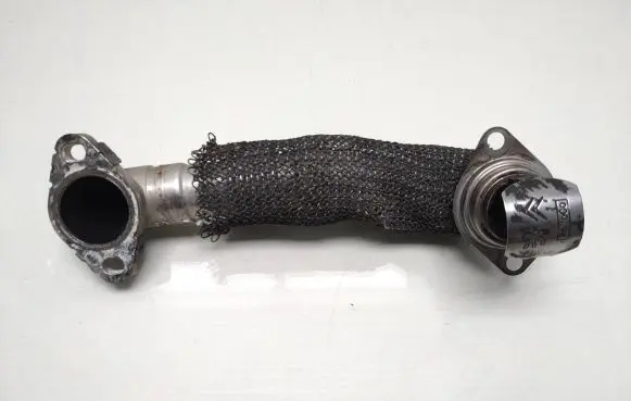 Ford Focus EGR valve line/pipe/hose 19351h01