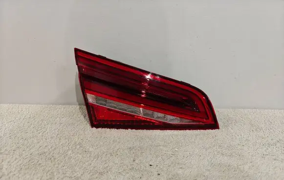 Audi A3 S3 8V Tailgate rear/tail lights 8V4945093C