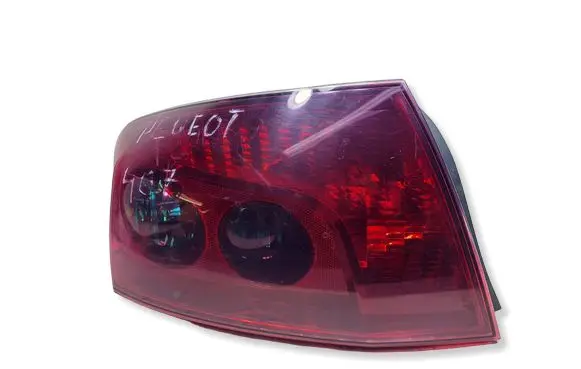 Peugeot 407 Rear/tail lights 151884KASACJA 151884