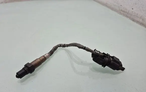 Hyundai Tucson TL Lambda probe sensor 393502F610 9025050080