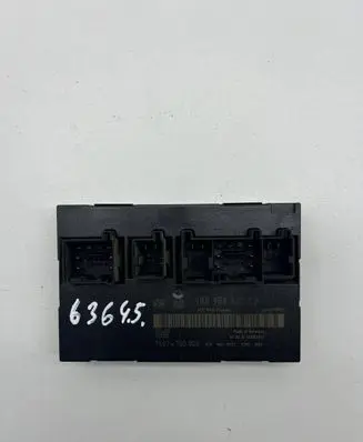 Volkswagen Caddy Comfort/convenience module 1K0959433CP 71074700000