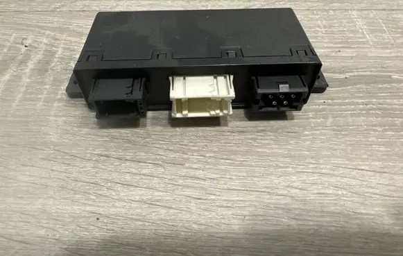 BMW 5 E39 Door control unit/module 61356904253 110187 05071772