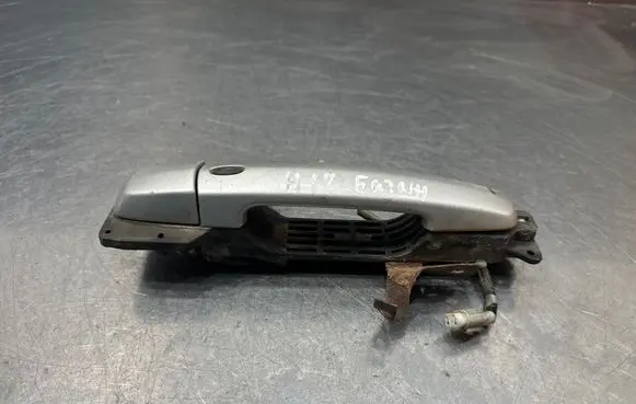 Suzuki Grand Vitara II Loading door exterior handle 