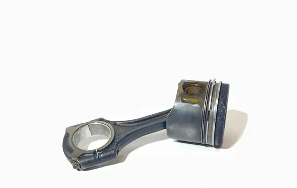 Mercedes-Benz C W204 Piston with connecting rod 646