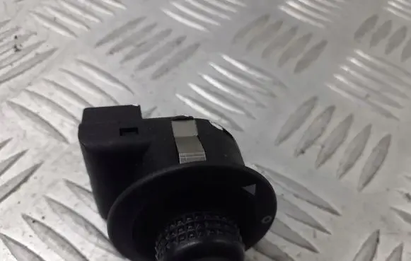 Ford Fusion Wing mirror switch 93BG178676BB