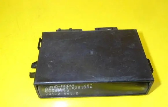 BMW 5 E34 Comfort/convenience module 8351669 61.35-8351669