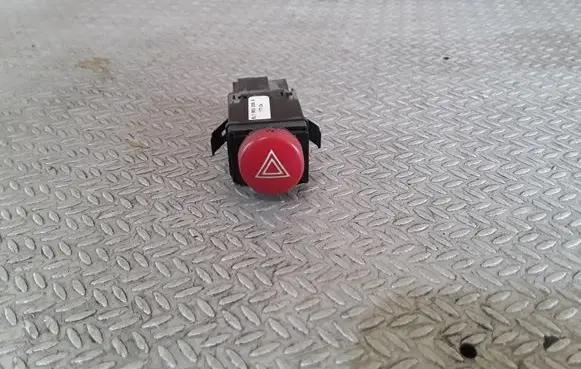 Seat Ibiza III (6L) Hazard light switch 6L1953235A