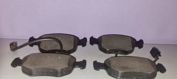 Ford Mondeo MK I Brake pads (front) 93BX2K021DC 1022078