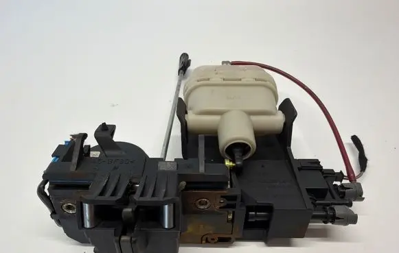 Mercedes-Benz CL C215 Tailgate/trunk/boot lock/catch/latch A2208000478 A2206000575