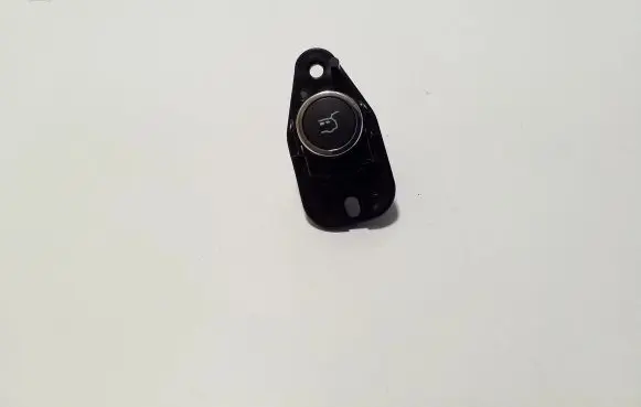 Tailgate opening switch