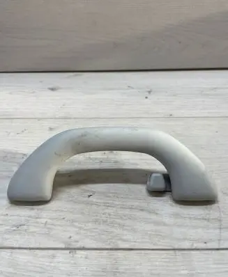 Volkswagen PASSAT B7 Front interior roof grab handle 1K0857607