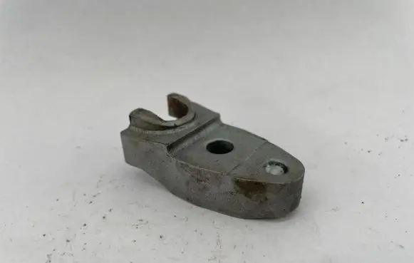 Audi A7 S7 4G Fuel Injector clamp holder 059216J
