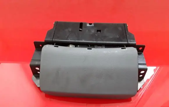 Hyundai Trajet Car ashtray NOCODE