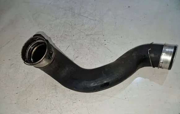 Mercedes-Benz E W212 Intercooler hose/pipe A2045280682