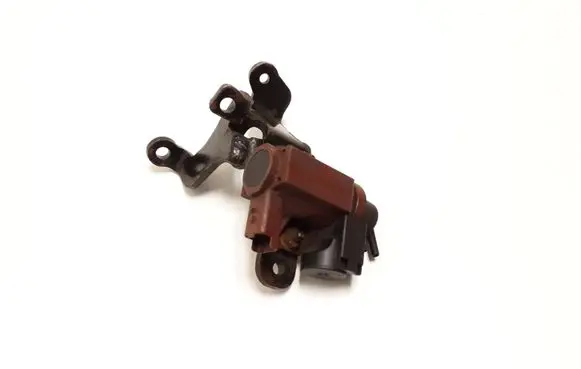 Volvo V50 Turbo solenoid valve 70177100