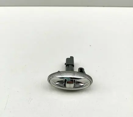 Opel Vivaro Front fender indicator light 9680057480