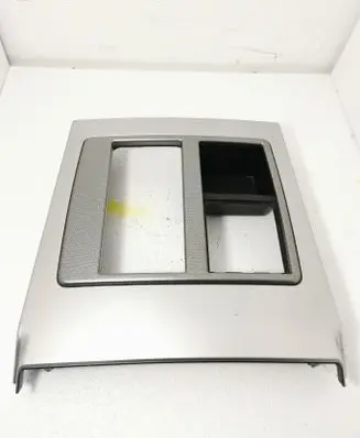 Jeep Cherokee Other center console (tunnel) element P1JB84XZAAB 9W508537