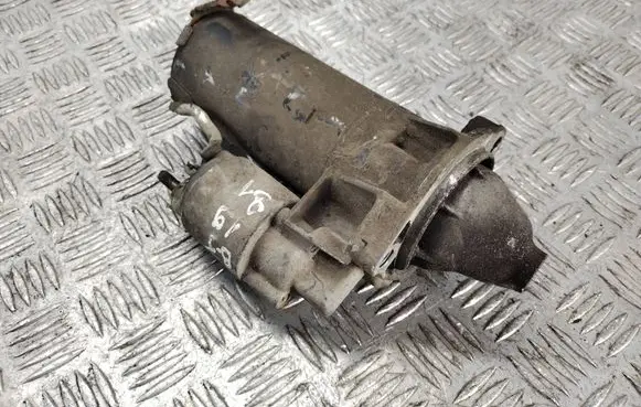 Volkswagen PASSAT B5 Starter motor