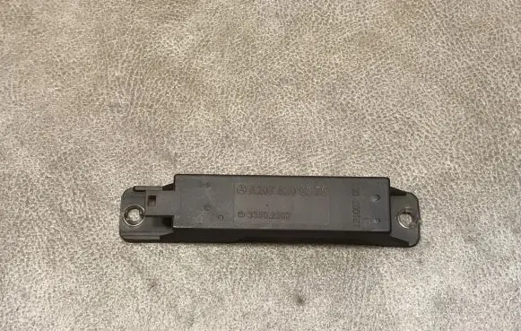 Mercedes-Benz E A207 Keyless system antenna A2078200075
