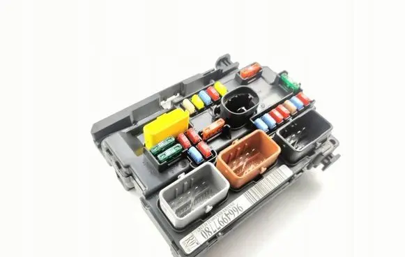 Citroen DS3 Fuse module 9664997780
