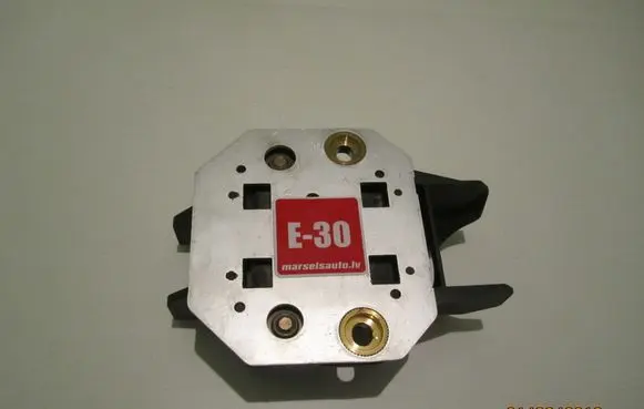 Audi A4 S4 B5 8D ESP acceleration yaw rate sensor 4B0907637A