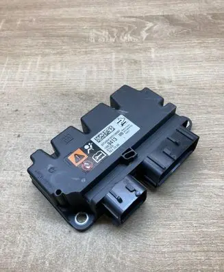 Opel Astra J Airbag control unit/module 13589413