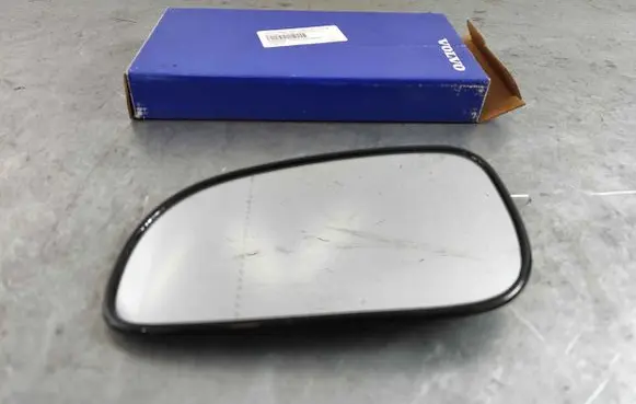 Volvo S60 Wing mirror glass 9203118
